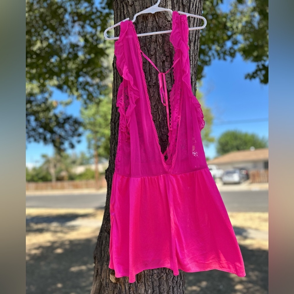 Secret Treasures Bright Pink Chemise